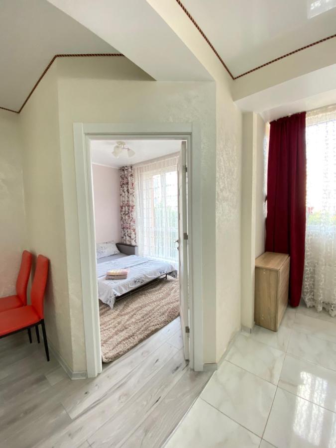Two Bedroom Large Apartment In Chisinau Exterior photo