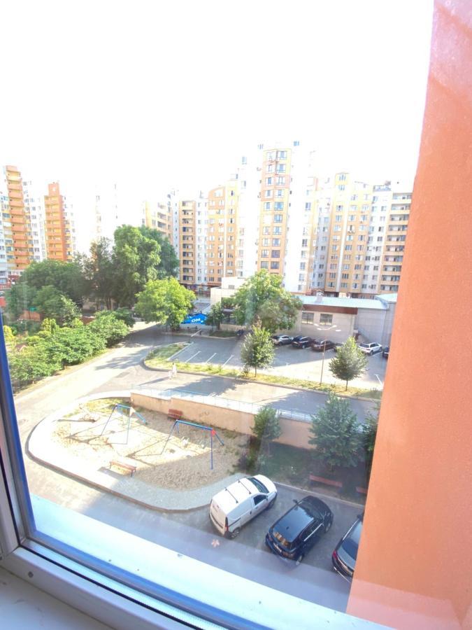 Two Bedroom Large Apartment In Chisinau Exterior photo